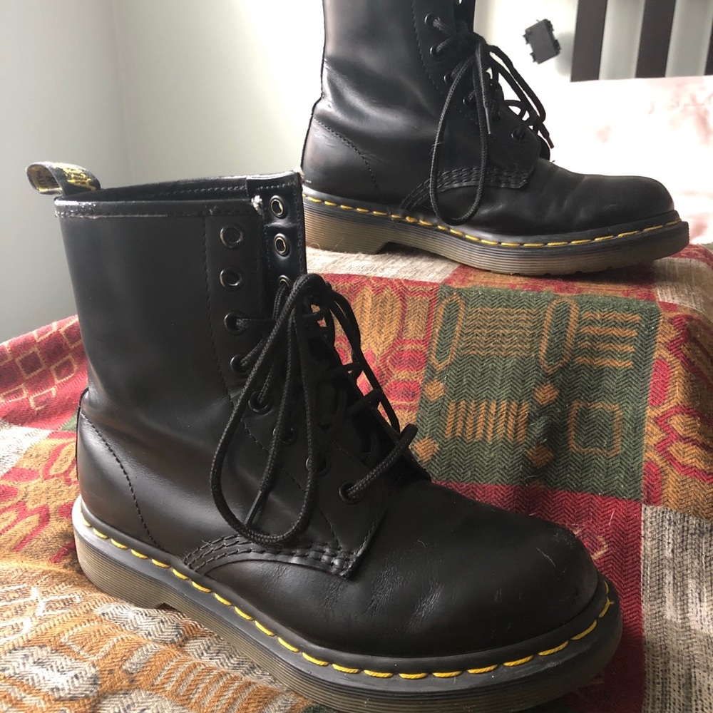 US Women’s Size 6 Doc Martens